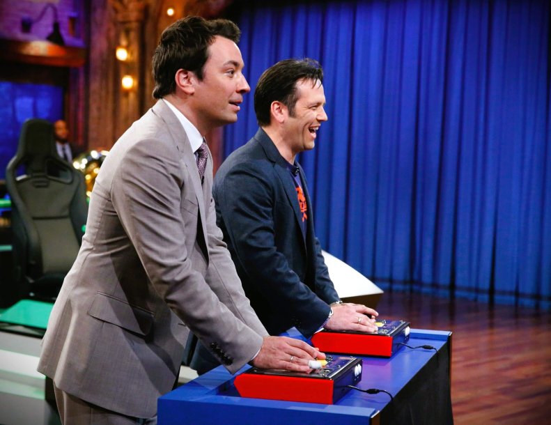 Phil Spencer and Jimmy Fallon play Xbox